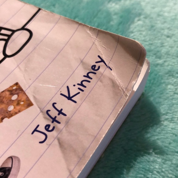 4 DIARY OF A WIMPY KID BOOKS bundle! - Picture 5 of 6